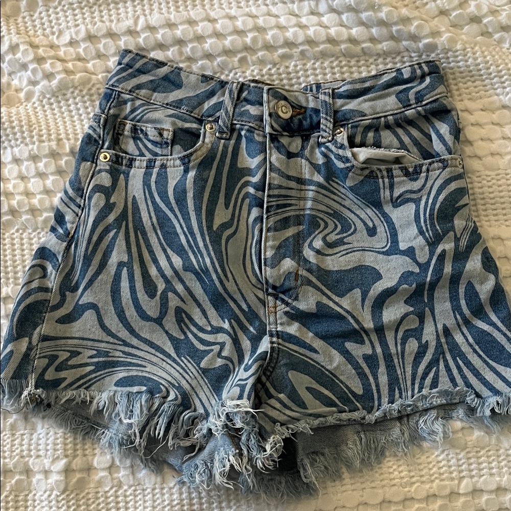 H&M Stylish Blue Patterned Jean Women Shorts